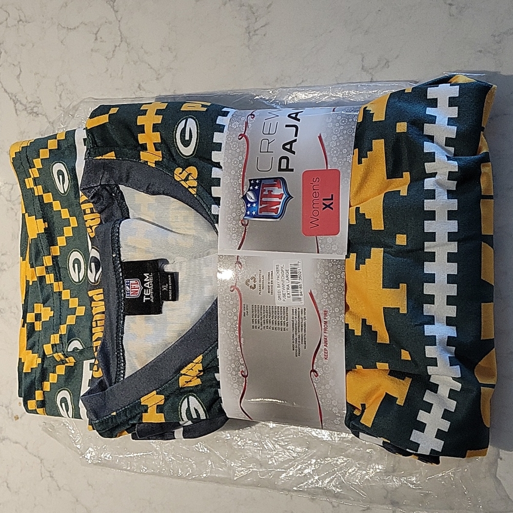 NWT Green Bay Packers Women's Pajamas